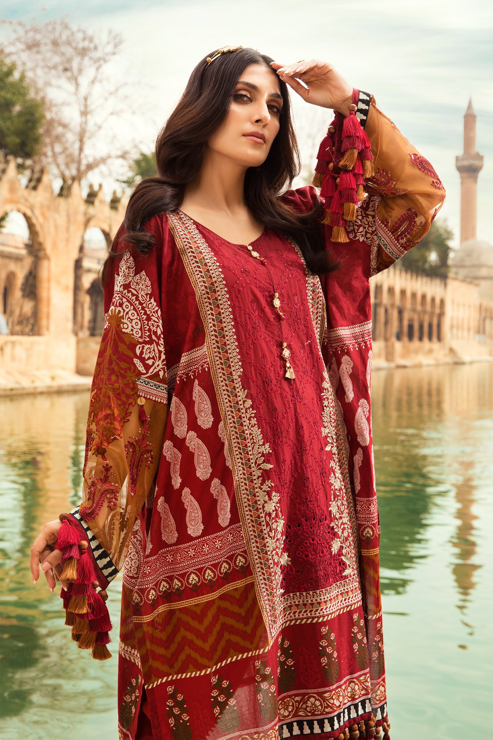 Maria-B-Lawn-Collection-2021-Best-Pakistani-Designer-Summer-Dresses-7 Maria-B-Lawn-Collection-2021-Best-Pakistani-Designer-Summer-Dresses-7